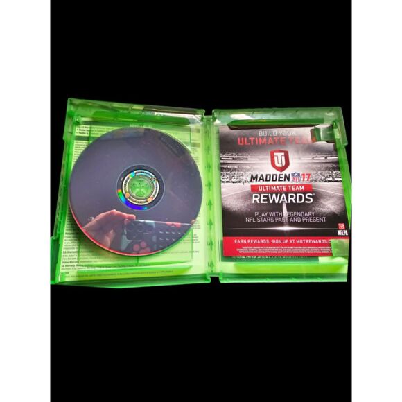 Xbox‎ One Madden 17 - Picture 3 of 3
